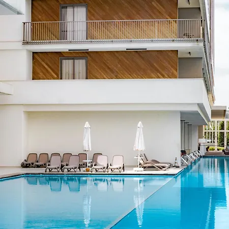 Riolavitas & 5* Side